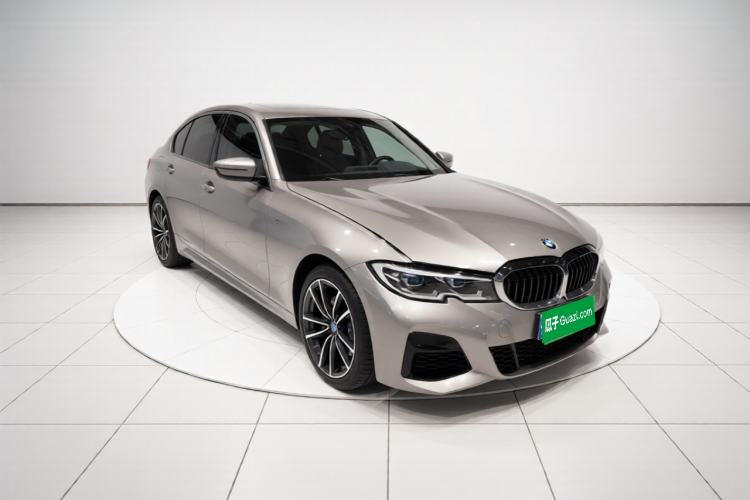 Used BMW 3 Series 2020 320Li M Sport Package Front Right 45 Deg