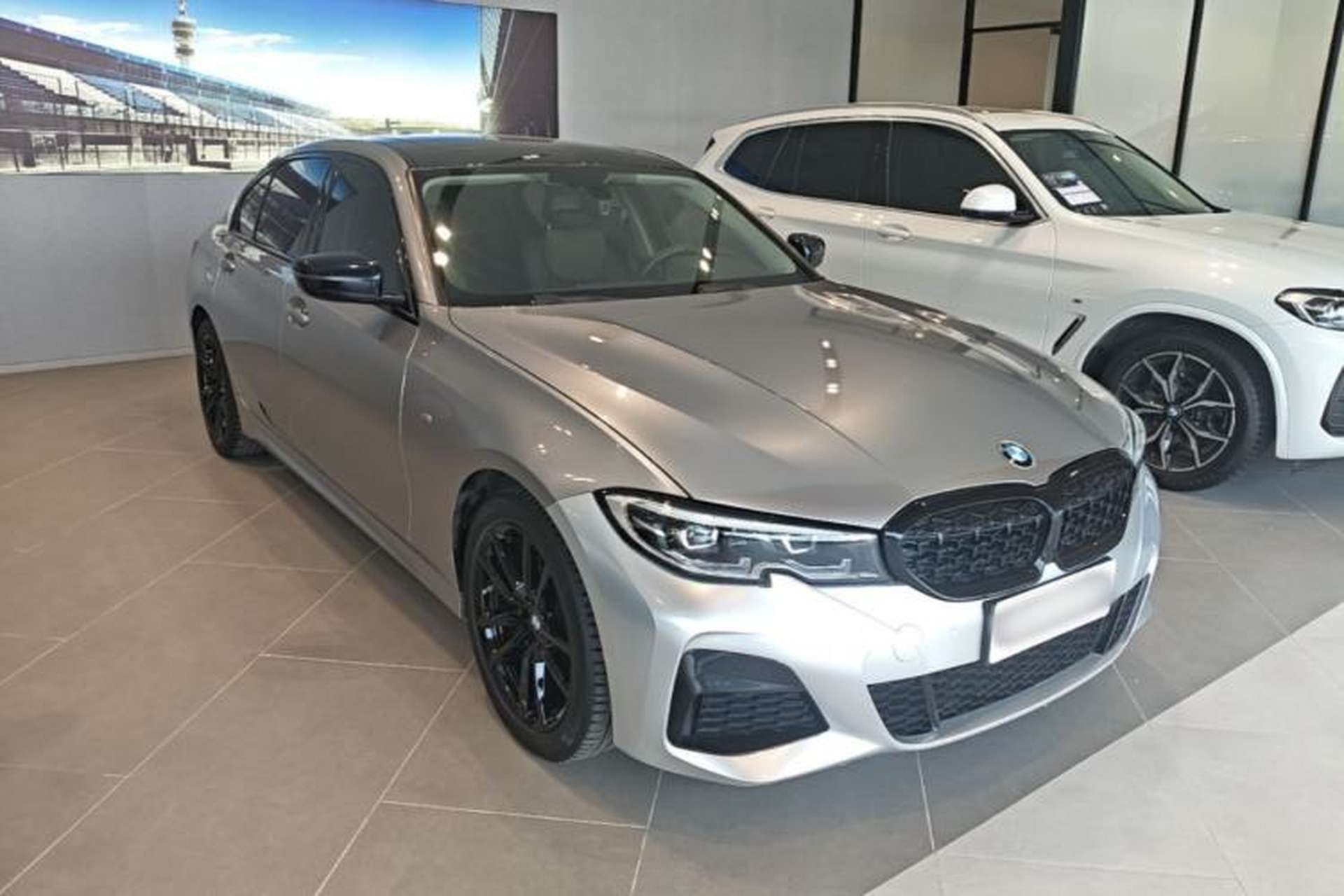 Used BMW 3 Series 2020 320Li M Sport Package Front Right 45 Deg