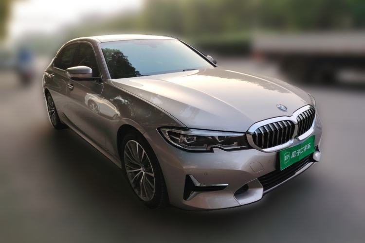 Used BMW 3 Series 2020 325Li First Edition Front Right 45 Deg