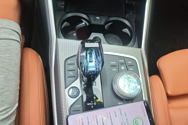 Used BMW 3 Series 2020 330i M Sport Night Edition Gear Lever