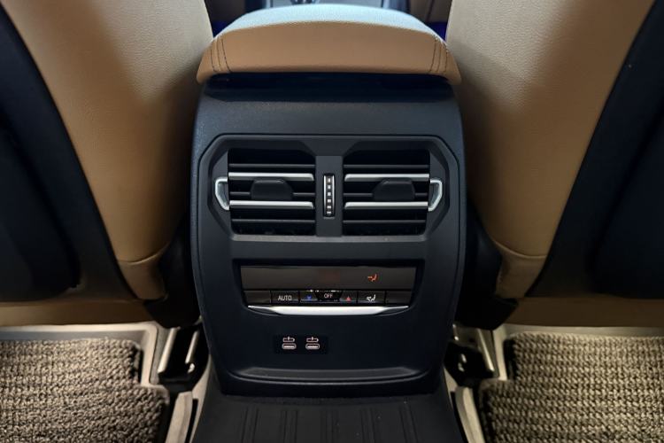 Used BMW 3 Series 2020 330i M Sport Night Edition Interior 1