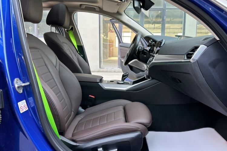 Used BMW 3 Series 2020 Restyled 325i M Sport Night Edition Package Interior 2
