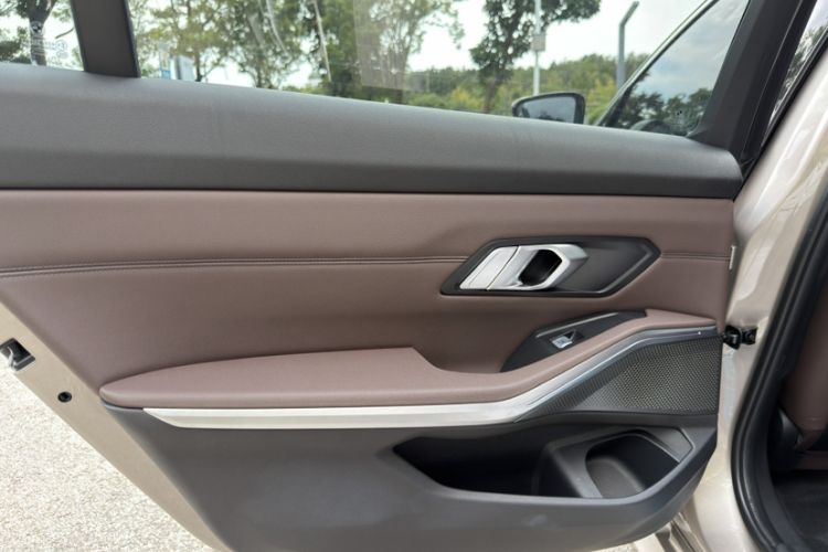 Used BMW 3 Series 2020 325Li First Edition Interior 6