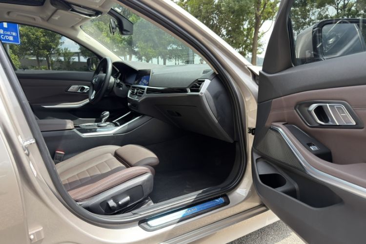 Used BMW 3 Series 2020 325Li First Edition Interior 8