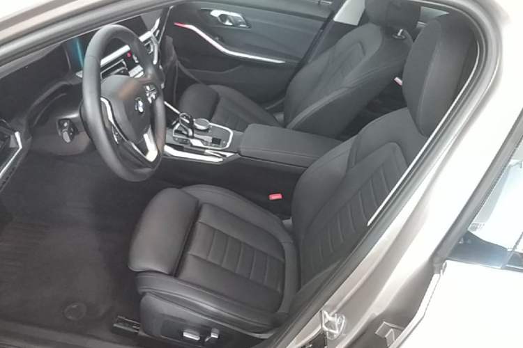 Used BMW 3 Series 2020 325Li First Edition Left Front Seat