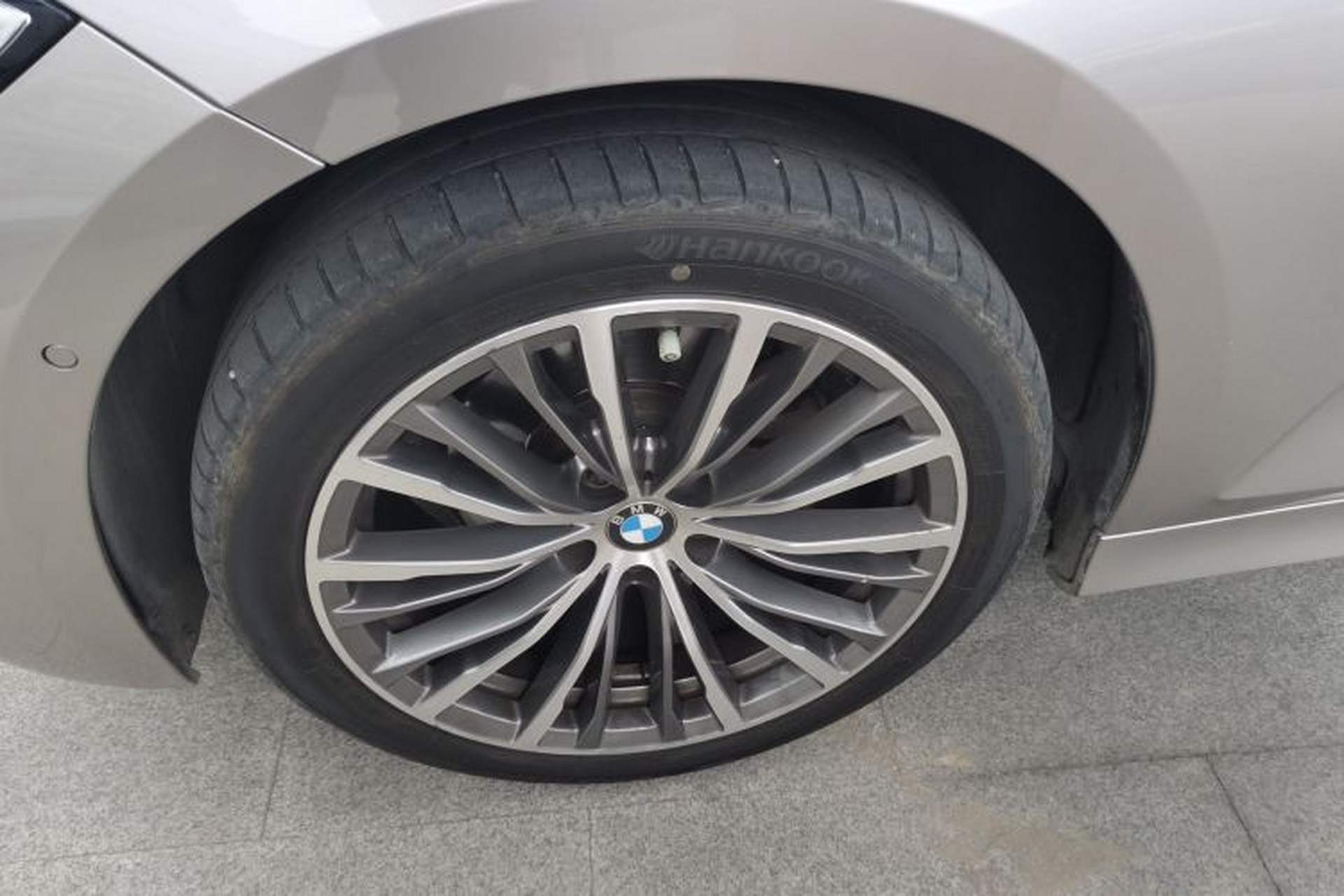 Used BMW 3 Series 2020 325Li First Edition Left Front Wheel Hub