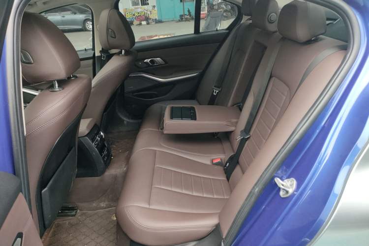 Used BMW 3 Series 2020 Restyled 325i M Sport Night Edition Package Left Rear Seat