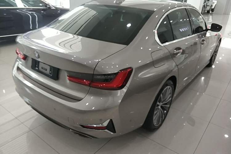 Used BMW 3 Series 2020 325Li First Edition Rear Right 45 Deg
