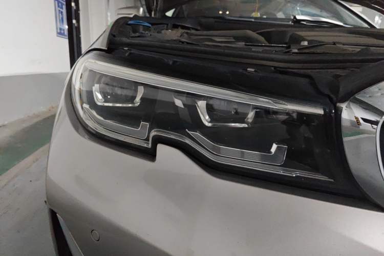 Used BMW 3 Series 2020 325Li First Edition Right Front Headlight