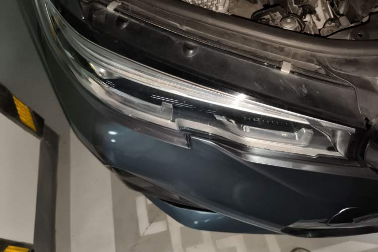 Used BMW 3 Series 2020 Facelifted 325Li M Sport Night Edition Package Right Front Headlight