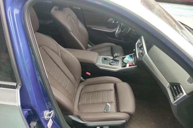 Used BMW 3 Series 2020 Restyled 325i M Sport Night Edition Package Right Front Seat
