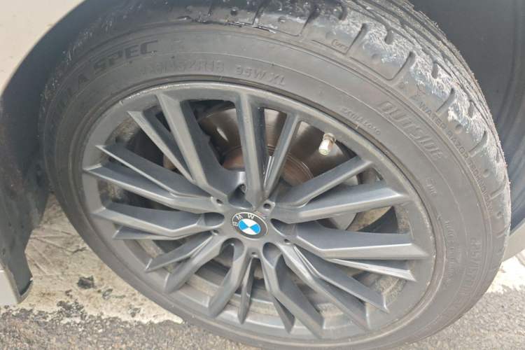 Used BMW 3 Series 2020 Facelifted 325Li M Sport Night Edition Package Right Front Wheel Hub