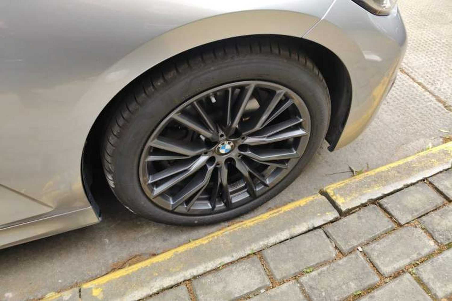 Used BMW 3 Series 2020 Restyled 325i M Sport Night Edition Package Right Front Wheel Hub