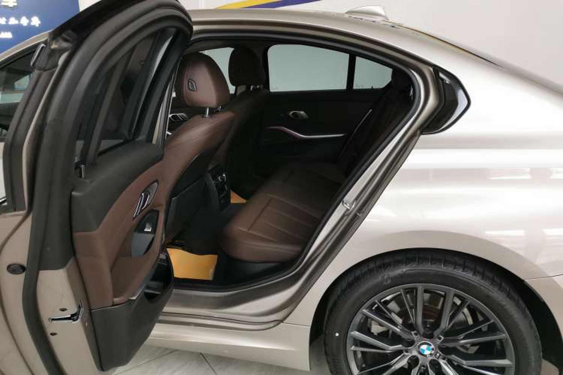 Used BMW 3 Series 2020 Restyled 325i M Sport Night Edition Package Right Rear Seat