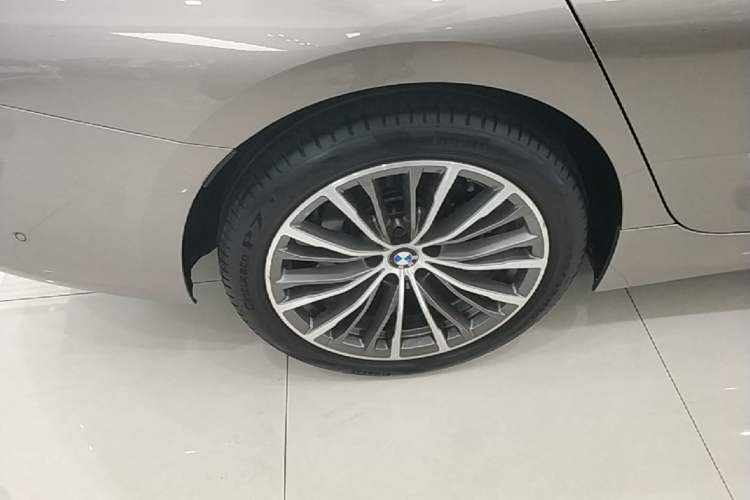 Used BMW 3 Series 2020 325Li First Edition Right Rear Wheel Hub