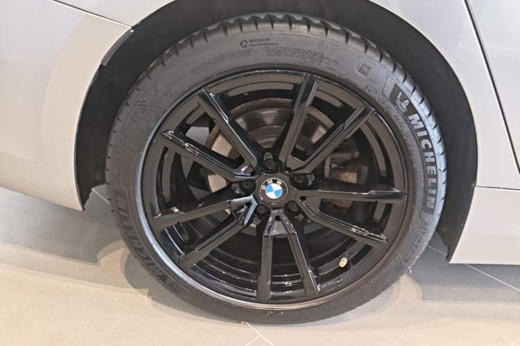 Used BMW 3 Series 2020 320Li M Sport Package Right Rear Wheel Hub