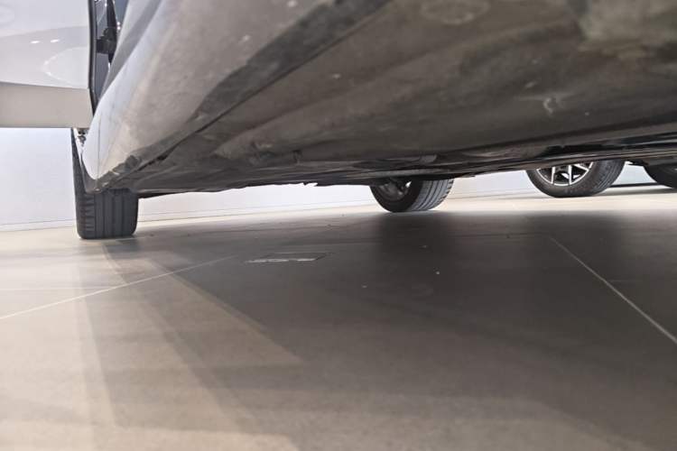 Used BMW 3 Series 2020 320Li M Sport Package Right Side Sill