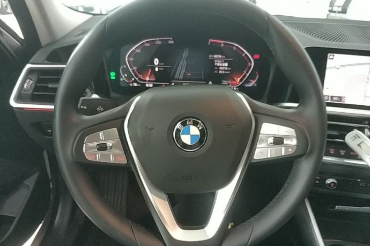Used BMW 3 Series 2020 325Li First Edition Steering Wheel