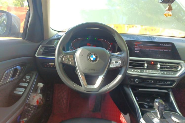 Used BMW 3 Series 2020 325Li First Edition Steering Wheel