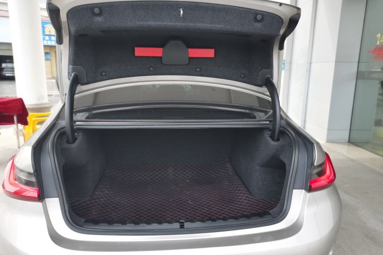 Used BMW 3 Series 2020 325Li First Edition Trunk