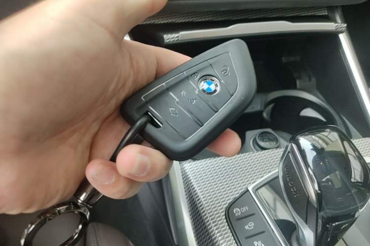 Used BMW 3 Series 2020 Restyled 325i M Sport Night Edition Package Vehicle Key