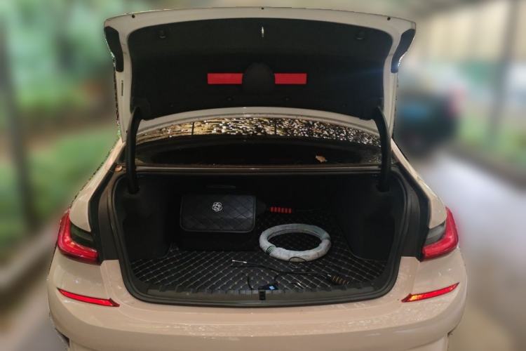 Used BMW 3 Series 2020 325Li M Sport Night Edition Package Trunk