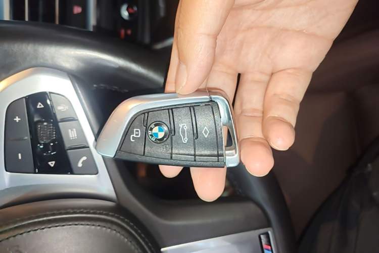 Used BMW 3 Series 2020 Facelifted 325Li M Sport Night Edition Package Vehicle Key