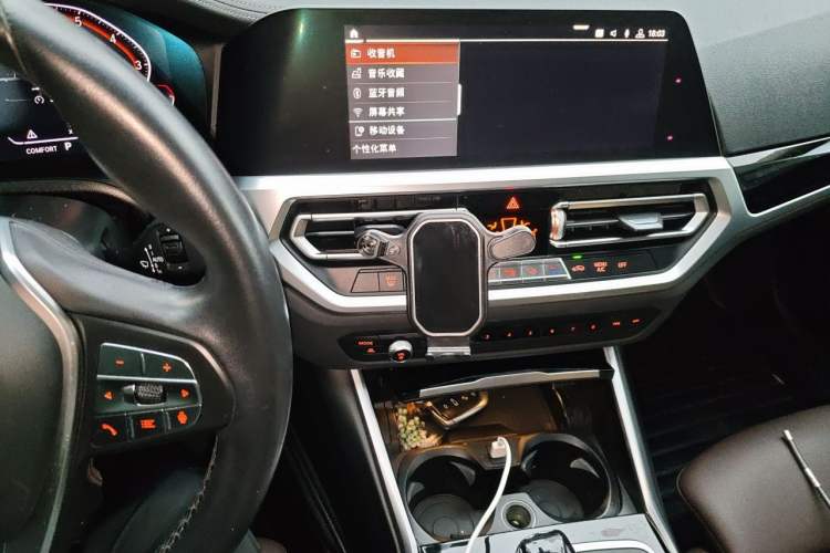 Used BMW 3 Series 2020 325Li First Edition Audio And AC Panel