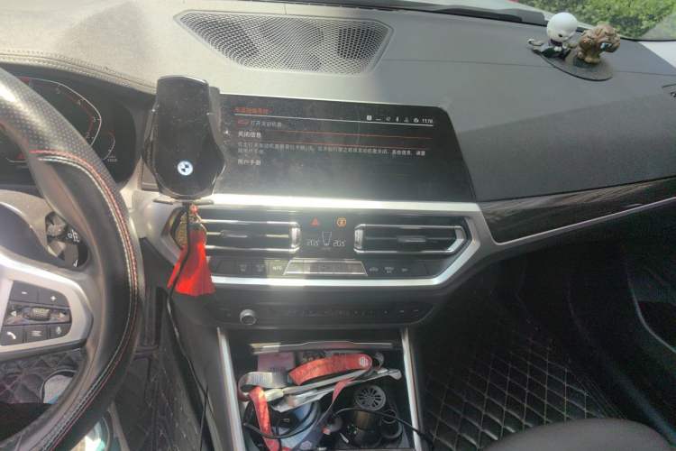 Used BMW 3 Series 2020 325Li M Sport Package Audio And AC Panel