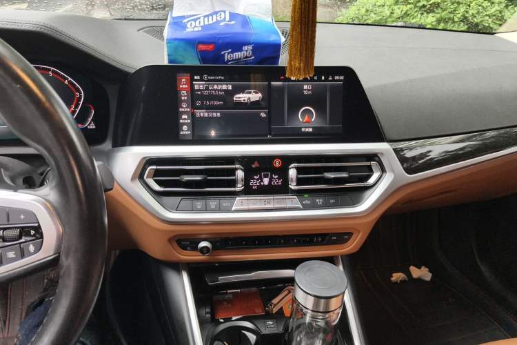 Used BMW 3 Series 2020 325Li First Edition Audio And AC Panel