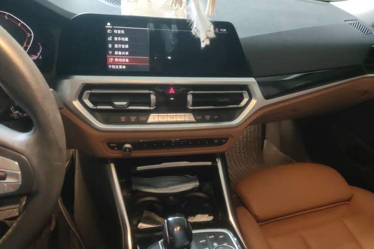 Used BMW 3 Series 2020 320i Sport Package Audio And AC Panel