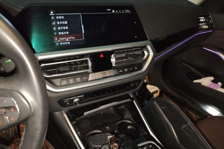 Used BMW 3 Series 2020 325Li First Edition Audio And AC Panel