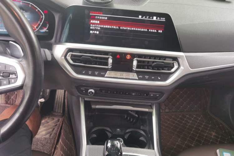 Used BMW 3 Series 2020 325i M Sport Night Edition package Audio And AC Panel