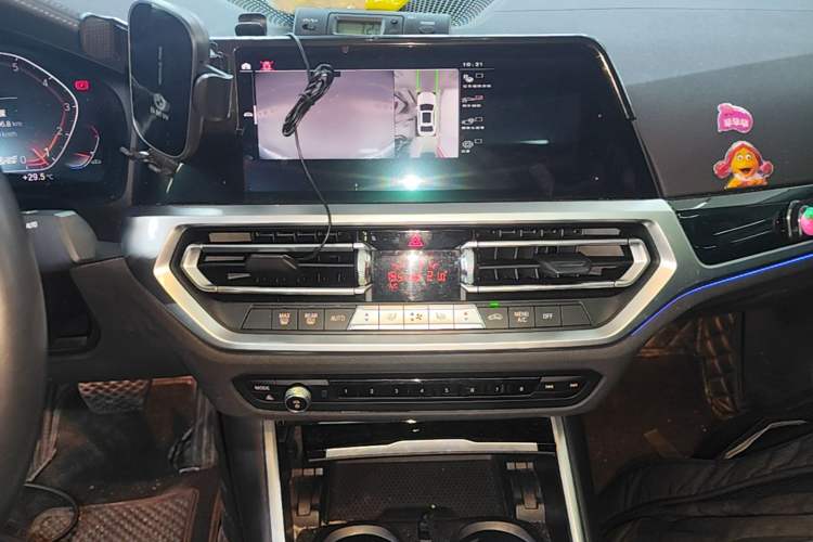 Used BMW 3 Series 2020 325Li First Edition Audio And AC Panel