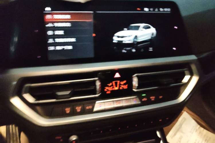 Used BMW 3 Series 2020 325Li First Edition Audio And AC Panel