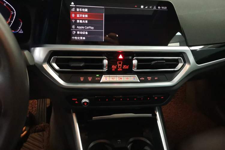 Used BMW 3 Series 2020 320i Sport Package Audio And AC Panel