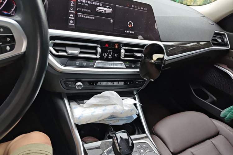 Used BMW 3 Series 2020 325Li M Sport Package Audio And AC Panel