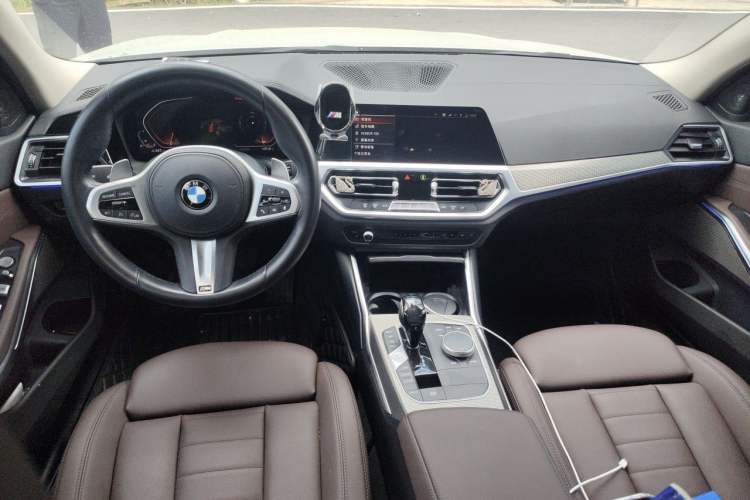 Used BMW 3 Series 2020 Facelifted 325Li M Sport Night Edition Package Center Console