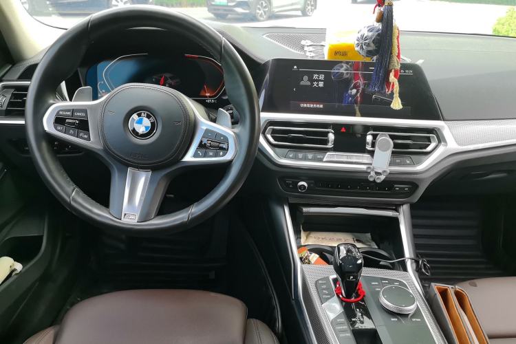 Used BMW 3 Series 2020 Facelifted 325Li M Sport Night Edition Package Center Console
