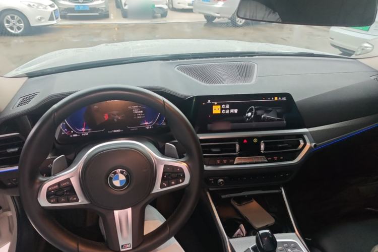 Used BMW 3 Series 2020 Facelifted 325Li M Sport Night Edition Package Center Console