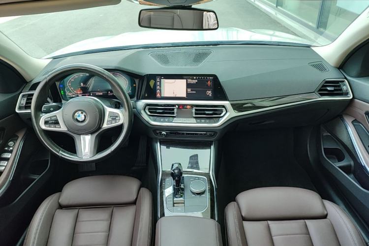 Used BMW 3 Series 2020 Restyled 325Li M Sport Package Center Console
