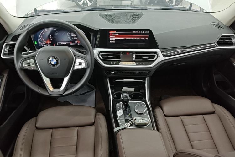 Used BMW 3 Series 2020 320i Sport Package Center Console