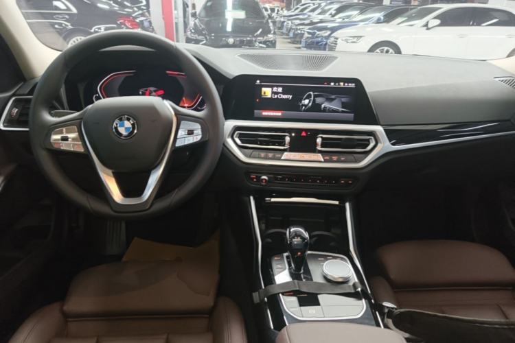 Used BMW 3 Series 2020 320i Sport Package Center Console