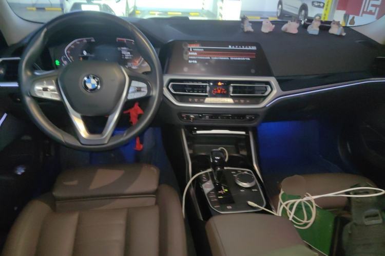 Used BMW 3 Series 2020 325Li First Edition Center Console