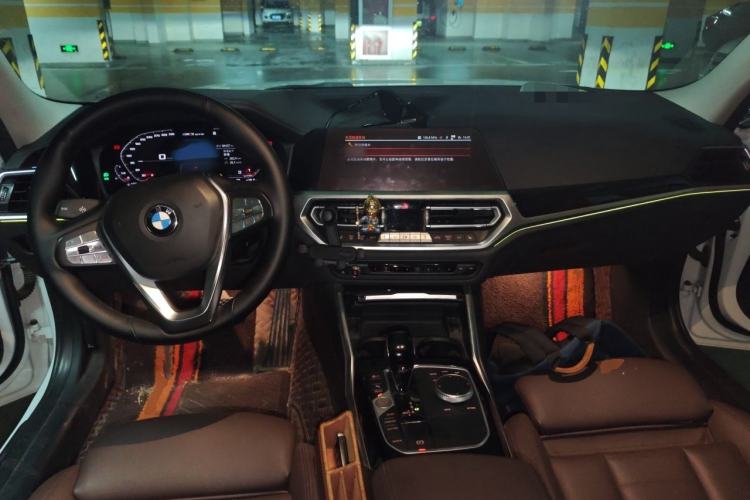 Used BMW 3 Series 2020 325Li First Edition Center Console