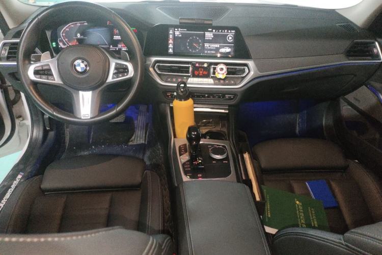 Used BMW 3 Series 2020 Restyled 325i M Sport Night Edition Package Center Console