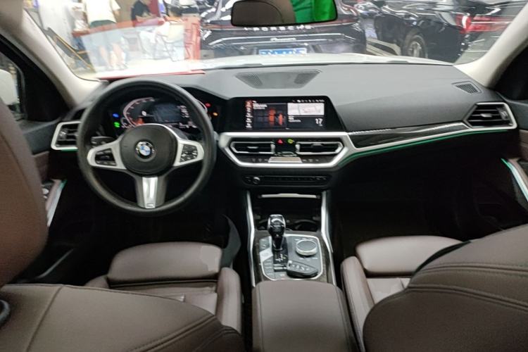 Used BMW 3 Series 2020 325Li xDrive M Sport Package Center Console