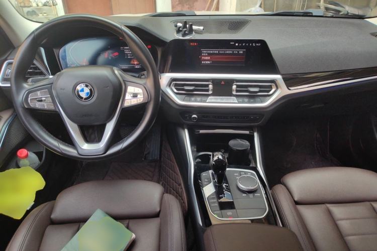 Used BMW 3 Series 2020 325Li First Edition Center Console