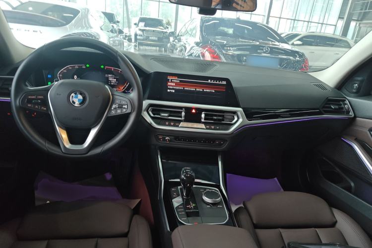 Used BMW 3 Series 2020 325Li First Edition Center Console