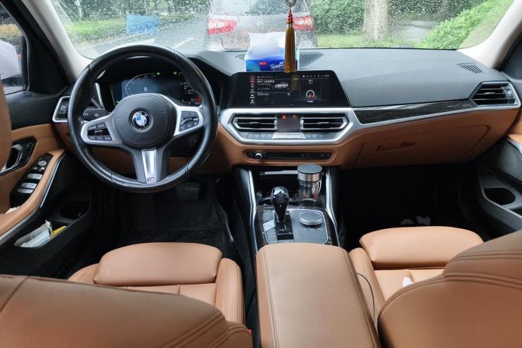 Used BMW 3 Series 2020 325Li First Edition Center Console